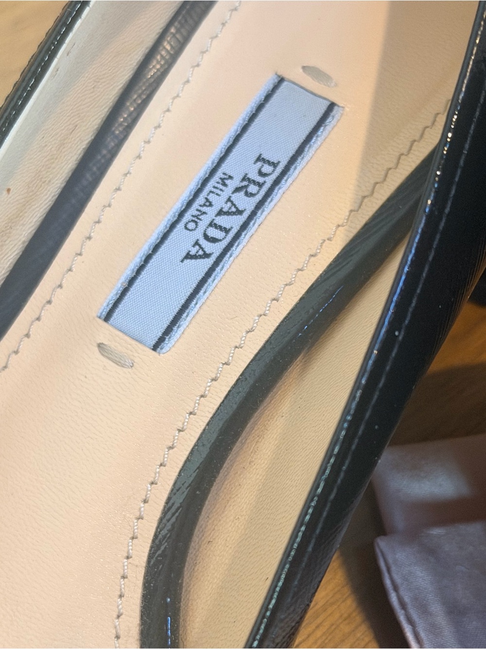 Authentic PRADA Milano 11278EF045 Vern Saffiano Nero Patent Block Heel Pumps 38 - Picture 3 of 15